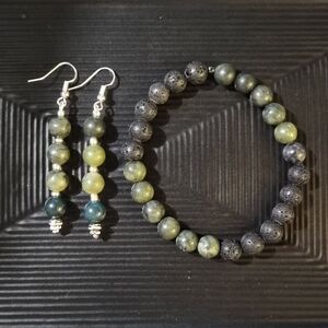 Handmade Elegant Green  and Black Stone Beaded Jewelry Set